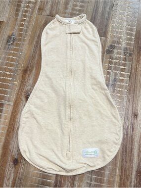 Woombie baby swaddle